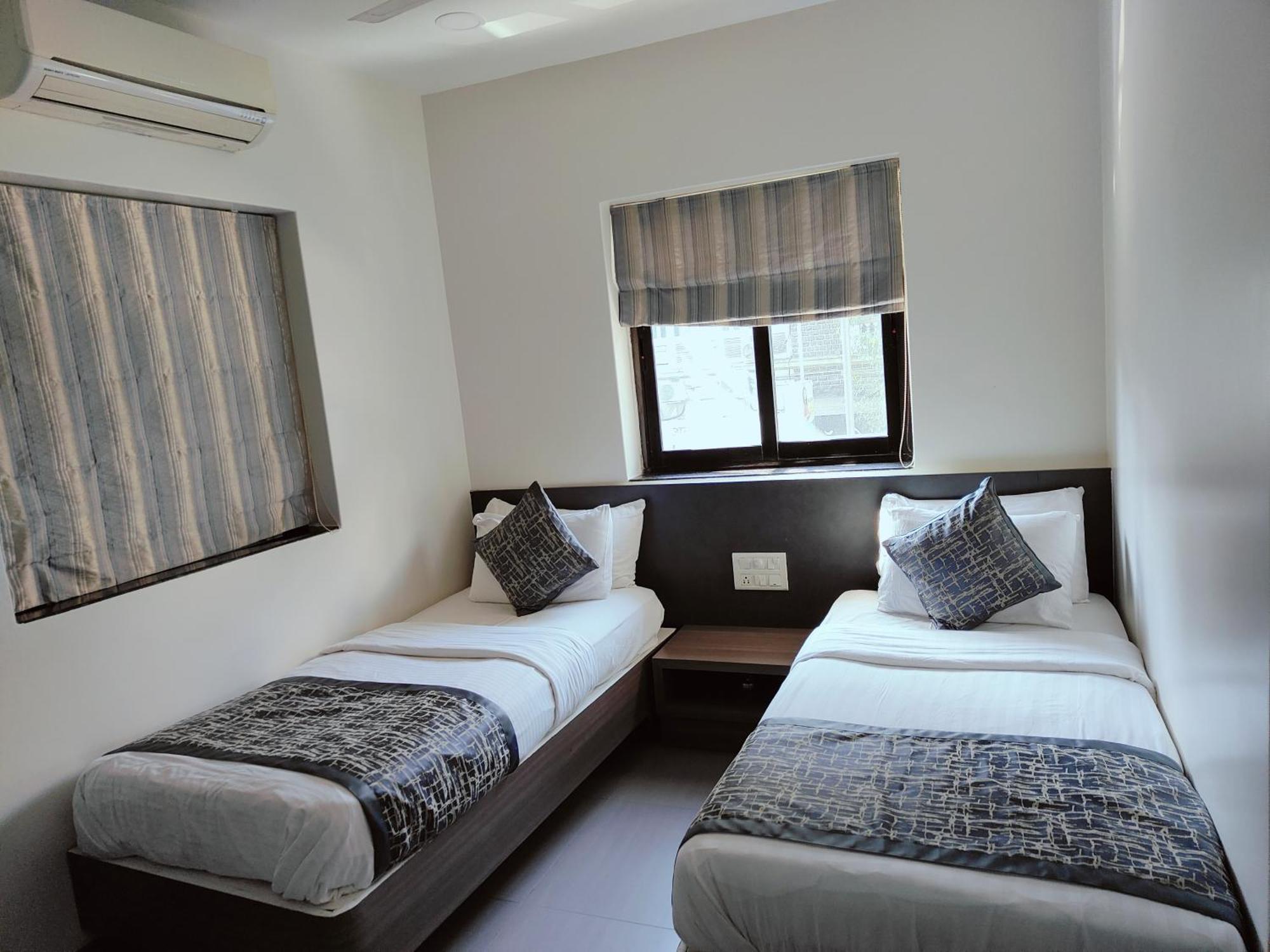 Apollo Guest House - Colaba Causeway, Mumbai